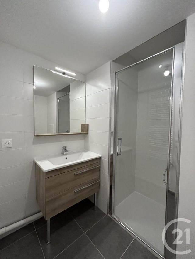 Appartement F1 &agrave; louer - 1 pi&egrave;ce - 28 m2 - Romainville - 93 - ILE-DE-FRANCE