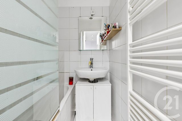 Appartement F2 &agrave; vendre - 2 pi&egrave;ces - 26,09 m2 - Paris - 75020 - ILE-DE-FRANCE
