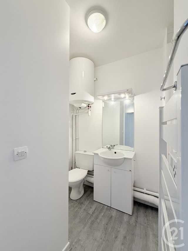 Appartement Studio &agrave; louer - 1 pi&egrave;ce - 17,03 m2 - Paris - 75020 - ILE-DE-FRANCE