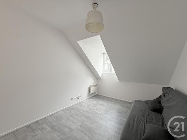 Appartement Studio &agrave; louer - 1 pi&egrave;ce - 17,03 m2 - Paris - 75020 - ILE-DE-FRANCE