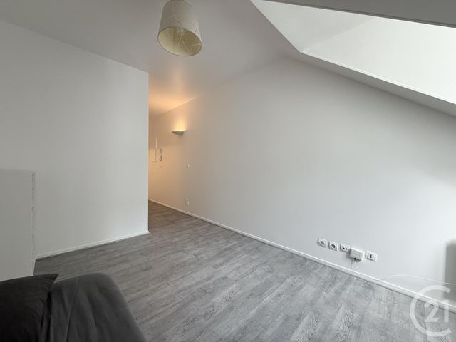 Appartement Studio &agrave; louer - 1 pi&egrave;ce - 17,03 m2 - Paris - 75020 - ILE-DE-FRANCE