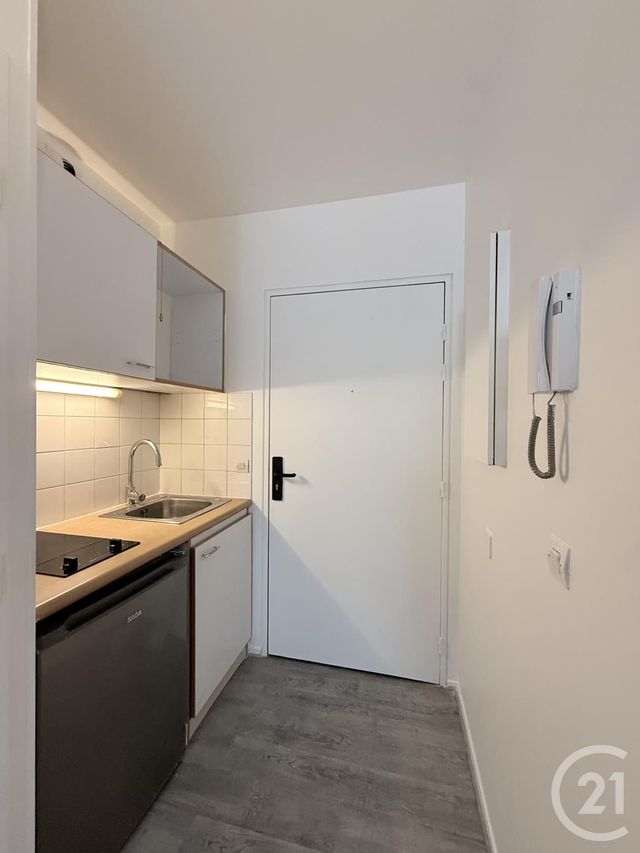 Appartement Studio &agrave; louer - 1 pi&egrave;ce - 17,03 m2 - Paris - 75020 - ILE-DE-FRANCE