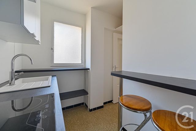 Appartement F2 &agrave; louer - 2 pi&egrave;ces - 45,82 m2 - Paris - 75020 - ILE-DE-FRANCE