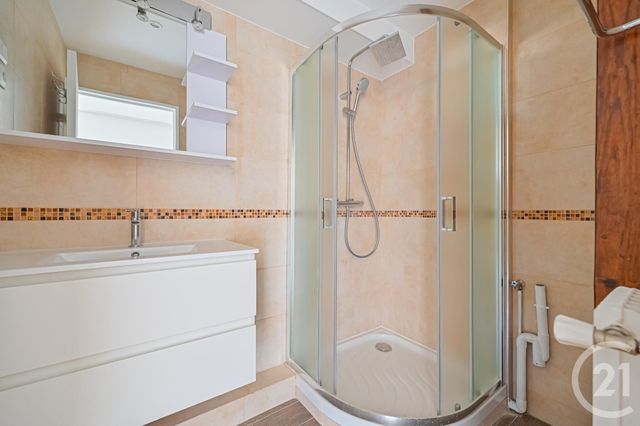 Appartement F2 &agrave; louer - 2 pi&egrave;ces - 45,82 m2 - Paris - 75020 - ILE-DE-FRANCE