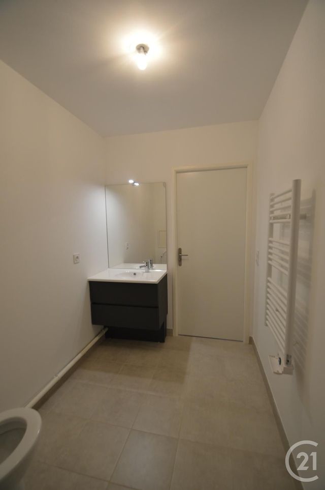 Appartement F1 &agrave; louer - 1 pi&egrave;ce - 27,07 m2 - Romainville - 93 - ILE-DE-FRANCE