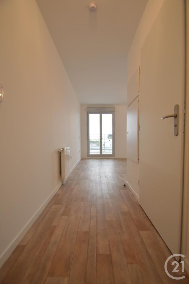Appartement F1 &agrave; louer - 1 pi&egrave;ce - 27,07 m2 - Romainville - 93 - ILE-DE-FRANCE