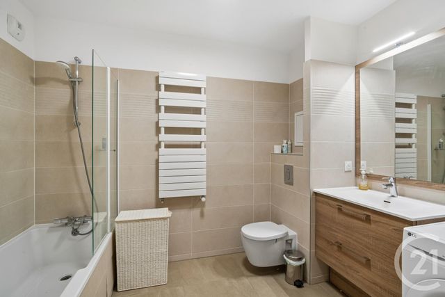 Appartement F2 &agrave; louer - 2 pi&egrave;ces - 52,28 m2 - Paris - 75020 - ILE-DE-FRANCE