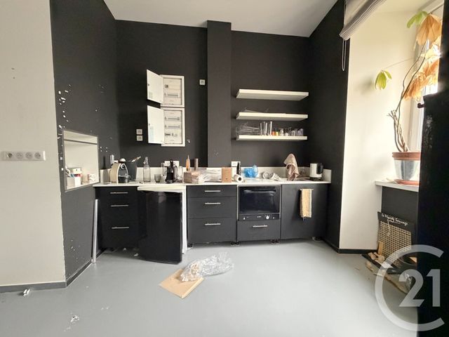 Appartement Autre &agrave; louer - 2 pi&egrave;ces - 116,50 m2 - Aubenas - 07 - RHONE-ALPES