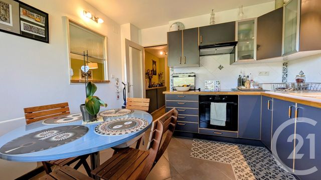 Appartement F2 à vendre - 2 pièces - 64,80 m2 - Aubenas - 07 - RHONE-ALPES