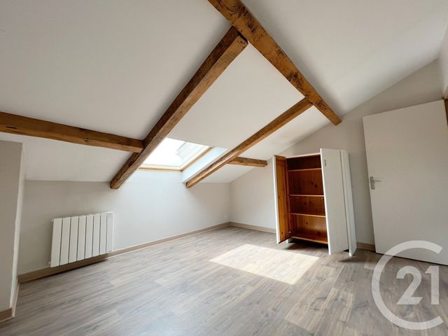 Appartement F3 &agrave; louer - 3 pi&egrave;ces - 56,14 m2 - Aubenas - 07 - RHONE-ALPES