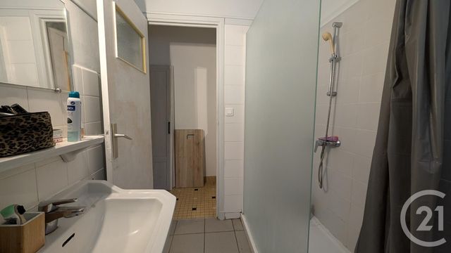 Appartement F2 à vendre - 2 pièces - 52,72 m2 - Aubenas - 07 - RHONE-ALPES