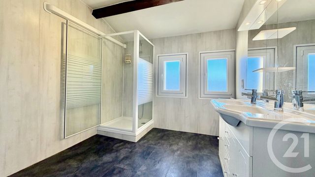 Maison à louer - 7 pièces - 150 m2 - St Sernin - 07 - RHONE-ALPES