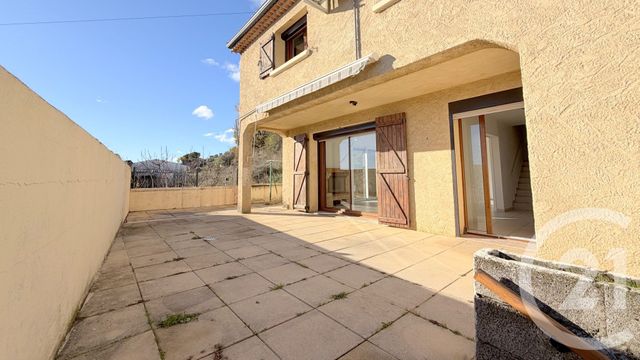 Maison à louer - 7 pièces - 150 m2 - St Sernin - 07 - RHONE-ALPES