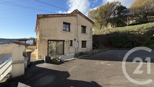 Maison à louer - 7 pièces - 150 m2 - St Sernin - 07 - RHONE-ALPES