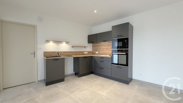 Maison &agrave; louer - 3 pi&egrave;ces - 82,41 m2 - Ucel - 07 - RHONE-ALPES