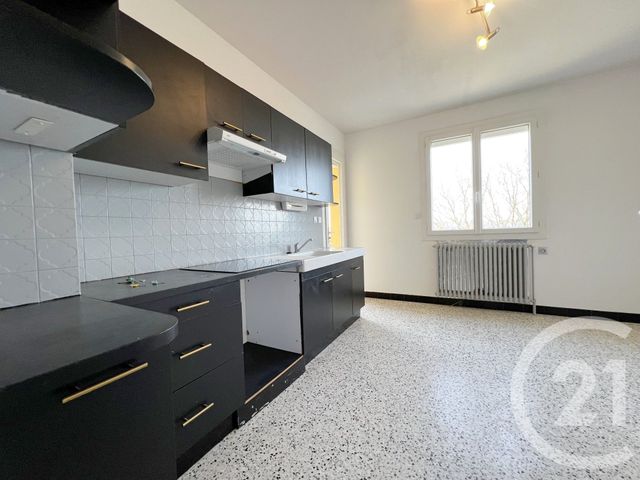 Maison &agrave; louer - 4 pi&egrave;ces - 102,30 m2 - St Sernin - 07 - RHONE-ALPES