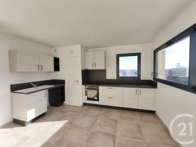 Appartement F3 &agrave; louer - 3 pi&egrave;ces - 73,33 m2 - Aubenas - 07 - RHONE-ALPES