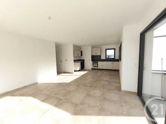 Appartement F3 &agrave; louer - 3 pi&egrave;ces - 73,33 m2 - Aubenas - 07 - RHONE-ALPES