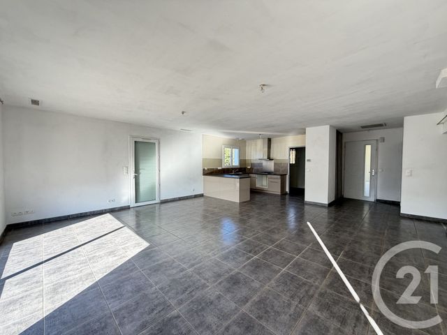 Maison &agrave; louer - 4 pi&egrave;ces - 103,60 m2 - Labeaume - 07 - RHONE-ALPES