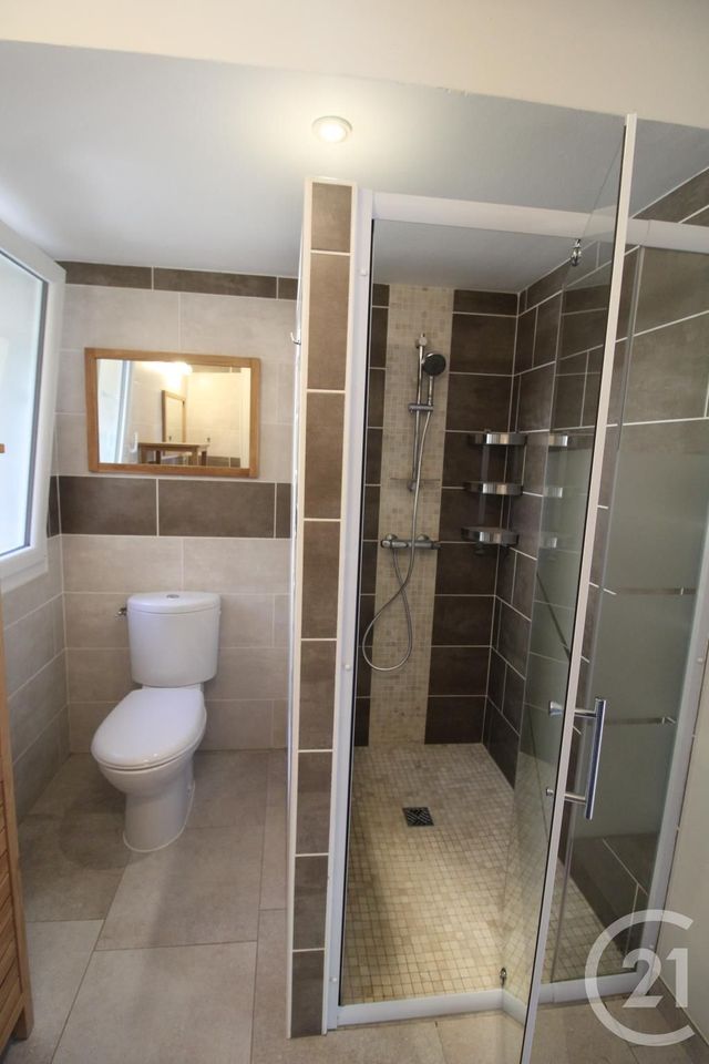 Appartement F2 &agrave; louer - 2 pi&egrave;ces - 51,18 m2 - Aubenas - 07 - RHONE-ALPES