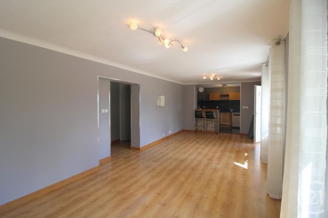 Appartement F2 &agrave; louer - 2 pi&egrave;ces - 51,18 m2 - Aubenas - 07 - RHONE-ALPES