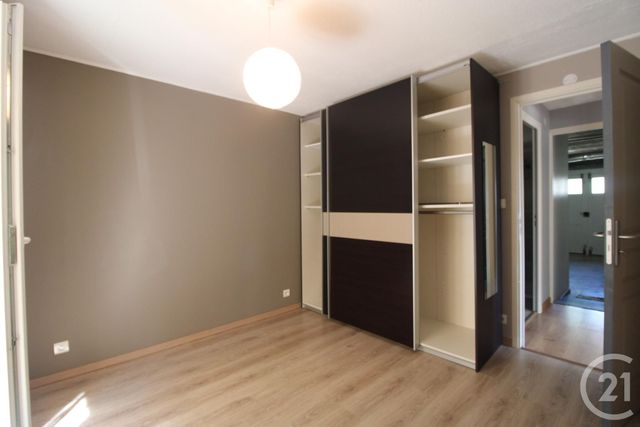 Appartement F2 &agrave; louer - 2 pi&egrave;ces - 51,18 m2 - Aubenas - 07 - RHONE-ALPES