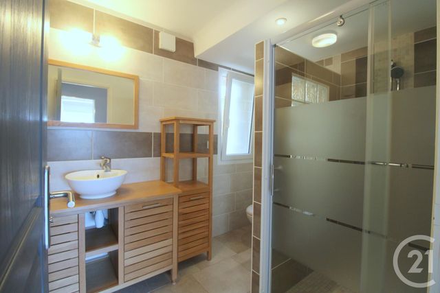 Appartement F2 &agrave; louer - 2 pi&egrave;ces - 51,18 m2 - Aubenas - 07 - RHONE-ALPES