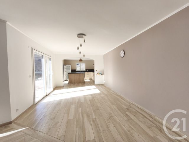 Maison &agrave; louer - 5 pi&egrave;ces - 152 m2 - Thueyts - 07 - RHONE-ALPES