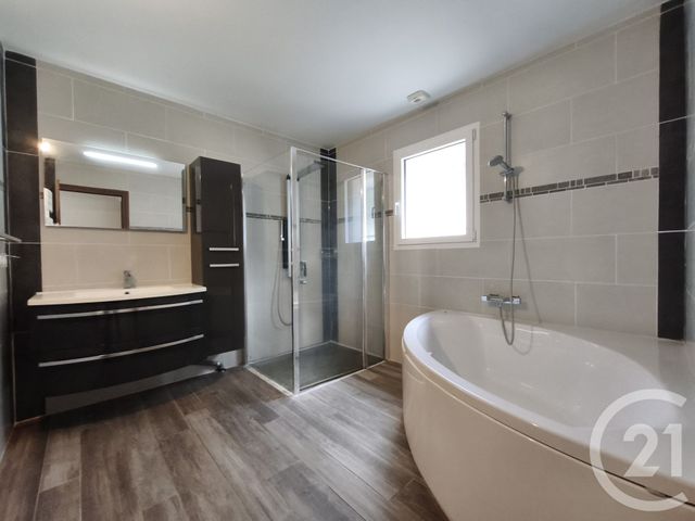 Maison &agrave; louer - 5 pi&egrave;ces - 152 m2 - Thueyts - 07 - RHONE-ALPES