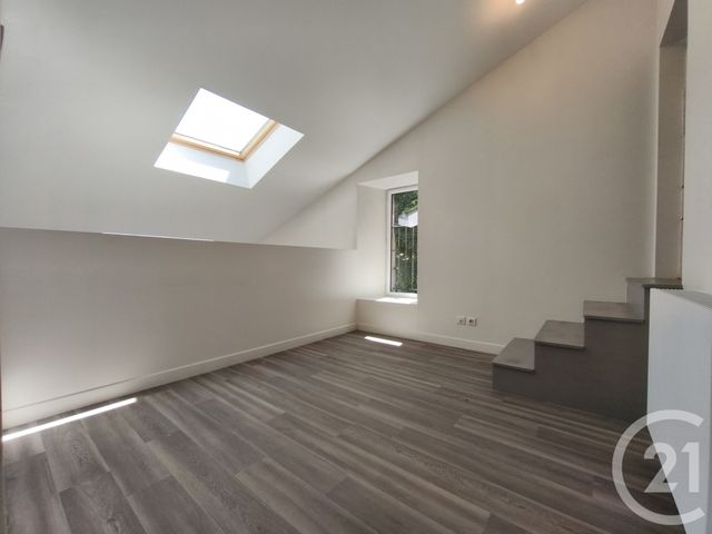 Maison &agrave; louer - 6 pi&egrave;ces - 151 m2 - Mercuer - 07 - RHONE-ALPES