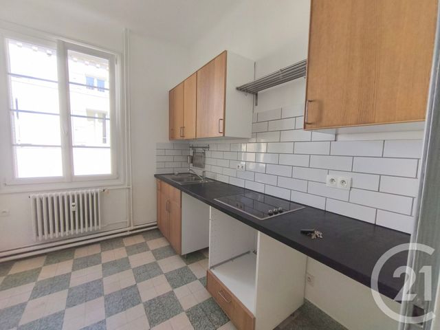 Appartement F2 &agrave; louer - 3 pi&egrave;ces - 39,15 m2 - Aubenas - 07 - RHONE-ALPES