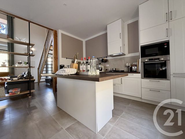 Appartement Duplex &agrave; louer - 7 pi&egrave;ces - 140,58 m2 - St Privat - 07 - RHONE-ALPES
