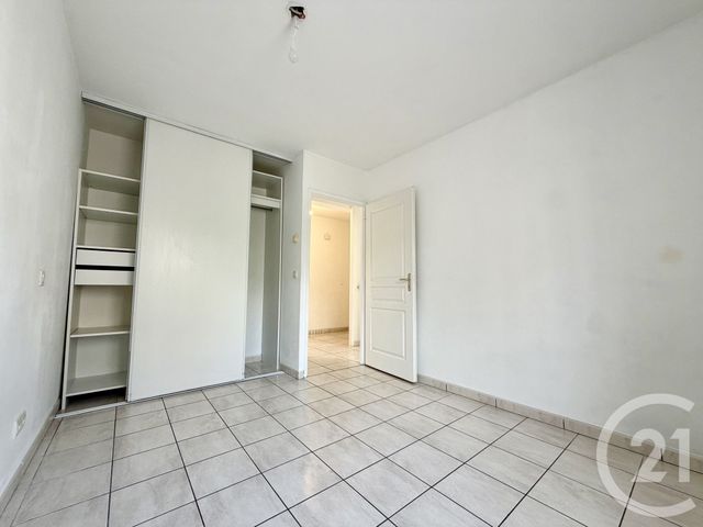 Appartement F4 &agrave; louer - 4 pi&egrave;ces - 94,49 m2 - Aubenas - 07 - RHONE-ALPES