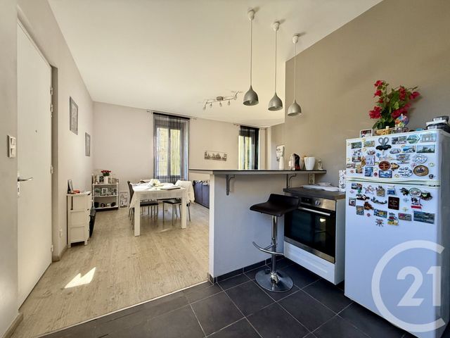 Appartement F3 &agrave; vendre - 2 pi&egrave;ces - 49,10 m2 - Vals Les Bains - 07 - RHONE-ALPES