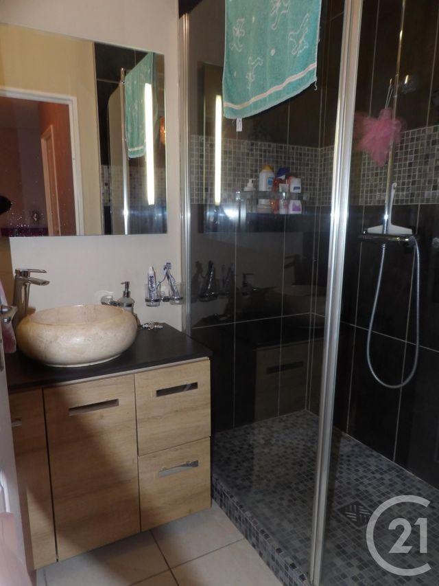 Appartement à vendre - 3 pièces - 67,34 m2 - La Ciotat - 13 - PROVENCE-ALPES-COTE-D-AZUR