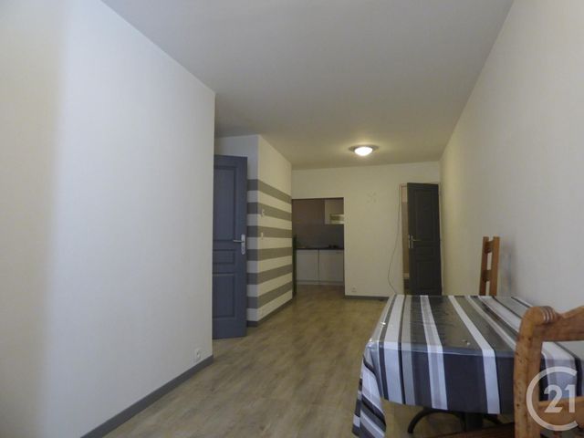 Appartement T2 à louer - 2 pièces - 37,46 m2 - La Ciotat - 13 - PROVENCE-ALPES-COTE-D-AZUR