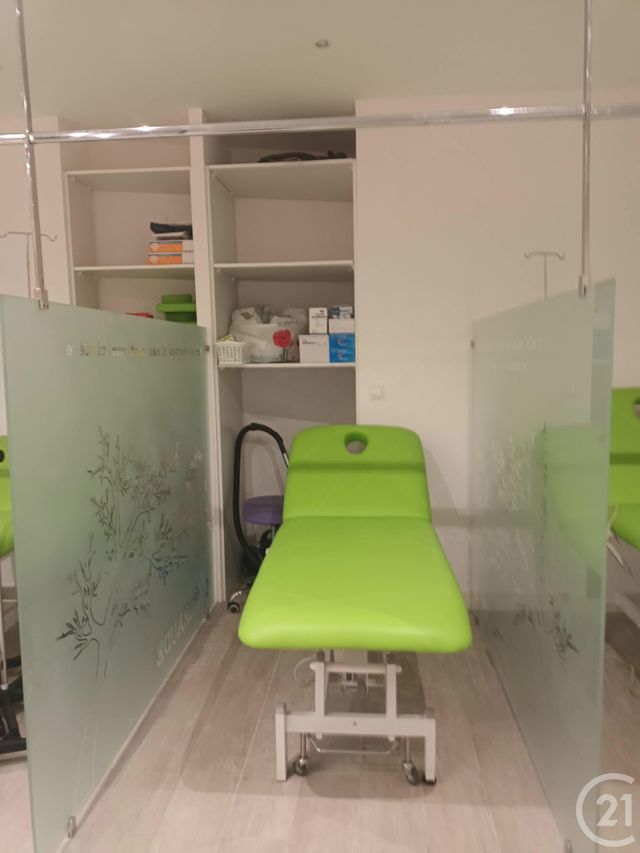 Appartement Local à louer - 1 pièce - 29,41 m2 - La Ciotat - 13 - PROVENCE-ALPES-COTE-D-AZUR