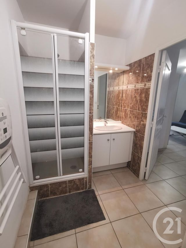 Appartement à vendre - 2 pièces - 33,97 m2 - La Ciotat - 13 - PROVENCE-ALPES-COTE-D-AZUR