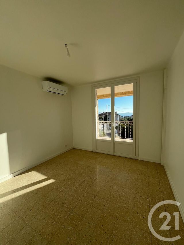 Appartement F3 &agrave; vendre - 3 pi&egrave;ces - 70,32 m2 - La Ciotat - 13 - PROVENCE-ALPES-COTE-D-AZUR