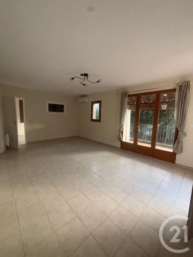 Maison &agrave; louer - 2 pi&egrave;ces - 57 m2 - La Ciotat - 13 - PROVENCE-ALPES-COTE-D-AZUR