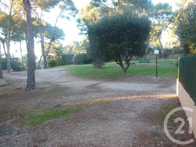 Appartement T1 &agrave; louer - 1 pi&egrave;ce - 23,09 m2 - La Ciotat - 13 - PROVENCE-ALPES-COTE-D-AZUR