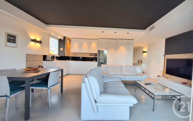 Appartement T3 &agrave; vendre - 3 pi&egrave;ces - 68,15 m2 - La Ciotat - 13 - PROVENCE-ALPES-COTE-D-AZUR