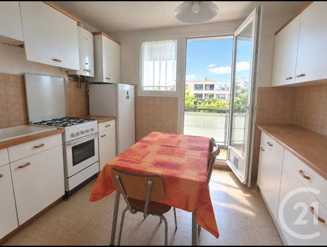 Appartement T3 &agrave; vendre - 3 pi&egrave;ces - 56,35 m2 - La Ciotat - 13 - PROVENCE-ALPES-COTE-D-AZUR