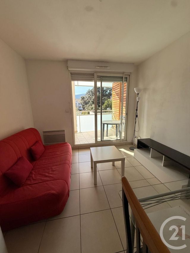 Appartement T2 &agrave; louer - 2 pi&egrave;ces - 37 m2 - La Ciotat - 13 - PROVENCE-ALPES-COTE-D-AZUR