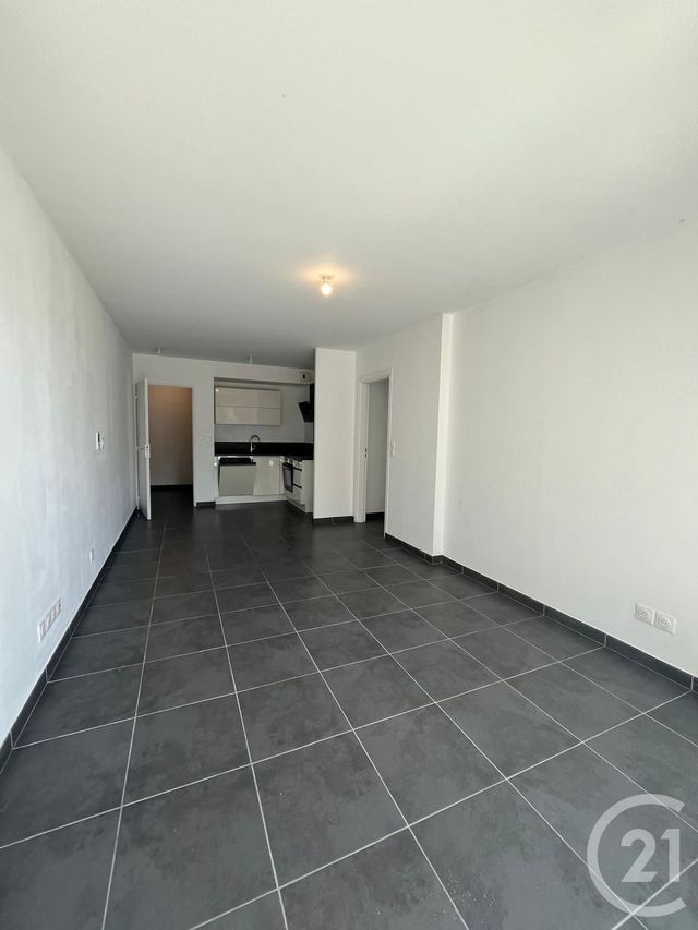 Appartement &agrave; vendre - 3 pi&egrave;ces - 63,56 m2 - La Ciotat - 13 - PROVENCE-ALPES-COTE-D-AZUR