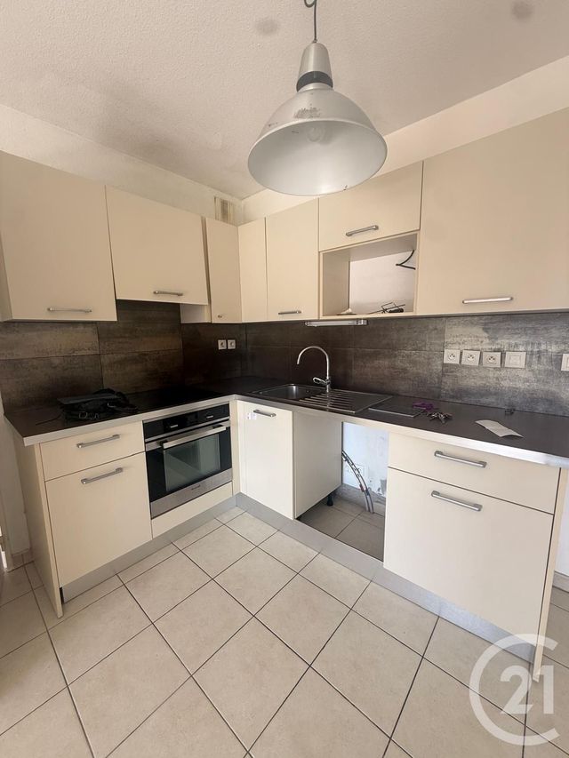 Appartement F3 &agrave; vendre - 3 pi&egrave;ces - 55,93 m2 - La Ciotat - 13 - PROVENCE-ALPES-COTE-D-AZUR