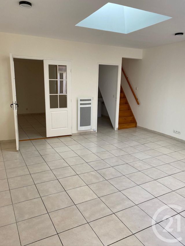 Appartement T3 &agrave; louer - 3 pi&egrave;ces - 60,54 m2 - La Ciotat - 13 - PROVENCE-ALPES-COTE-D-AZUR