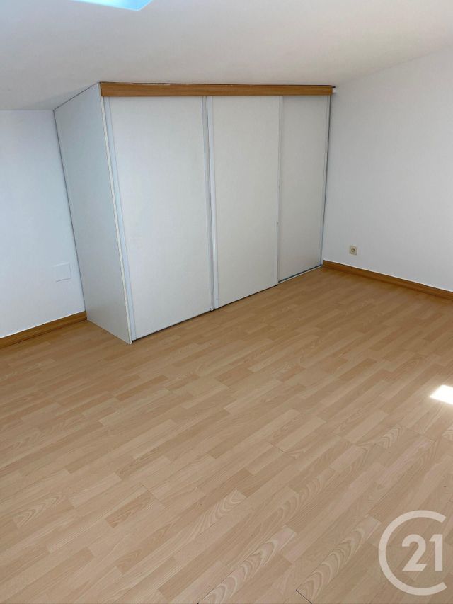 Appartement T3 &agrave; louer - 3 pi&egrave;ces - 60,54 m2 - La Ciotat - 13 - PROVENCE-ALPES-COTE-D-AZUR