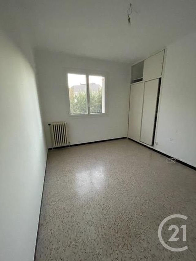 Appartement T1 &agrave; louer - 1 pi&egrave;ce - 26 m2 - Carnoux En Provence - 13 - PROVENCE-ALPES-COTE-D-AZUR