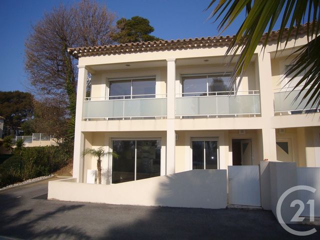 Appartement F4 &agrave; louer - 4 pi&egrave;ces - 86,53 m2 - Six Fours Les Plages - 83 - PROVENCE-ALPES-COTE-D-AZUR
